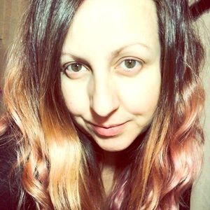 Meet your Posher, Suzy